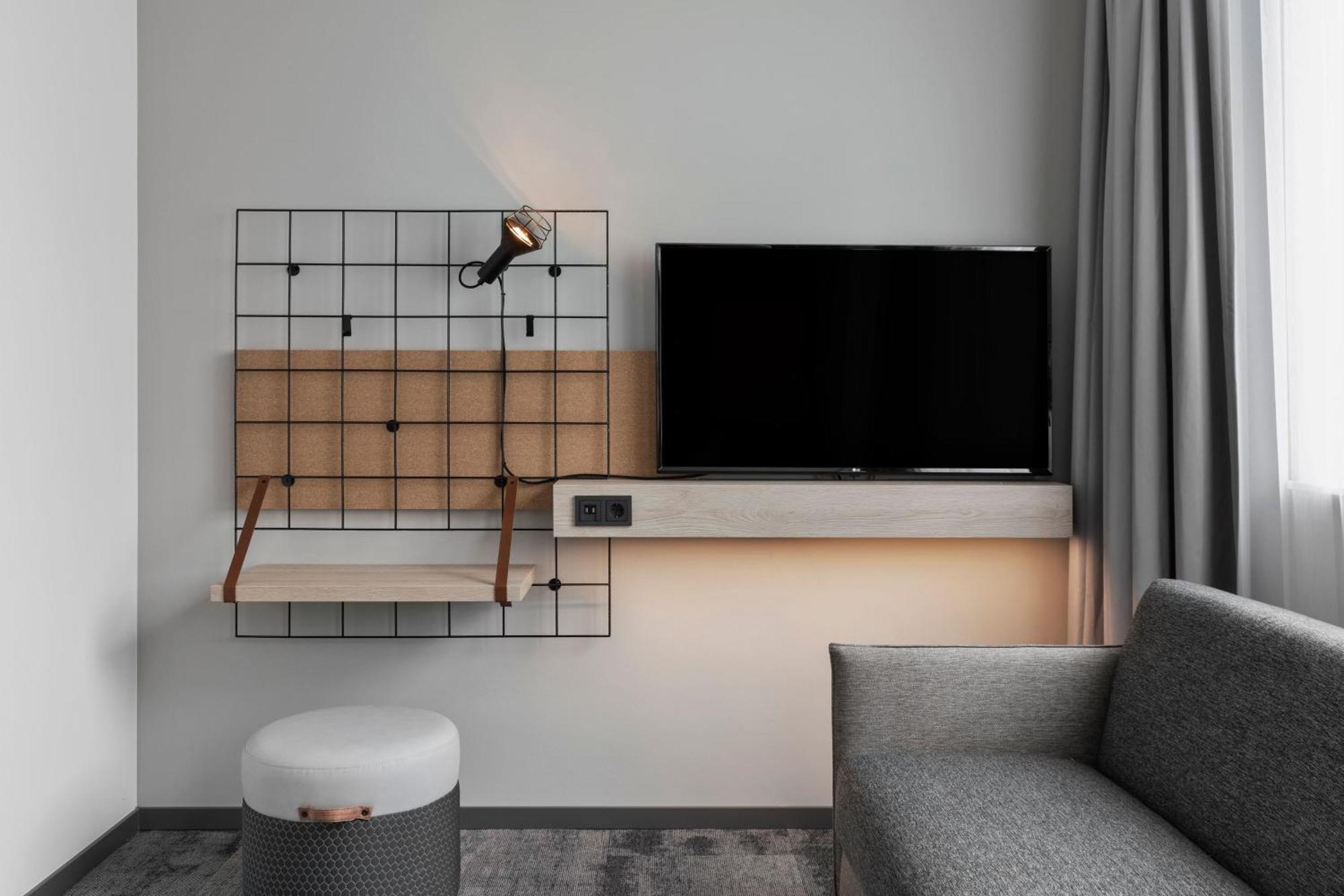 Moxy Duesseldorf City Εξωτερικό φωτογραφία