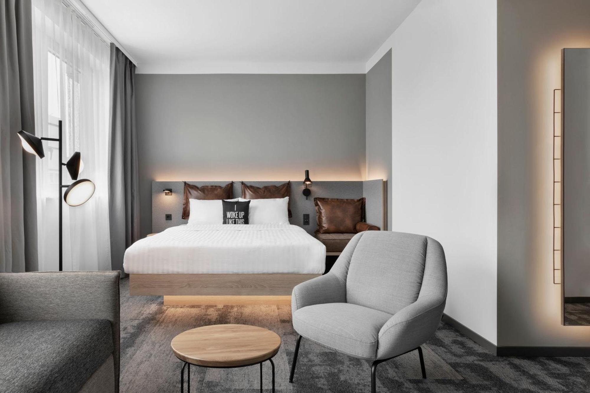 Moxy Duesseldorf City Εξωτερικό φωτογραφία