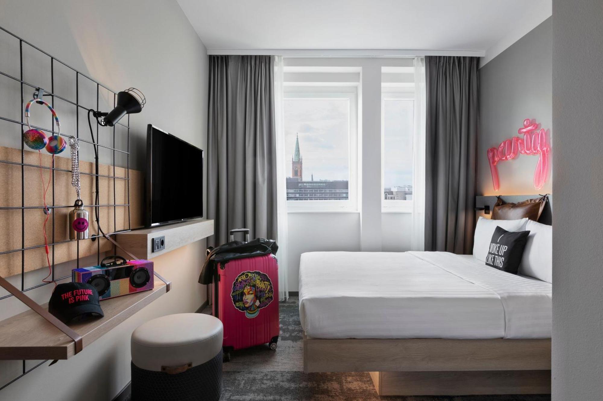 Moxy Duesseldorf City Εξωτερικό φωτογραφία