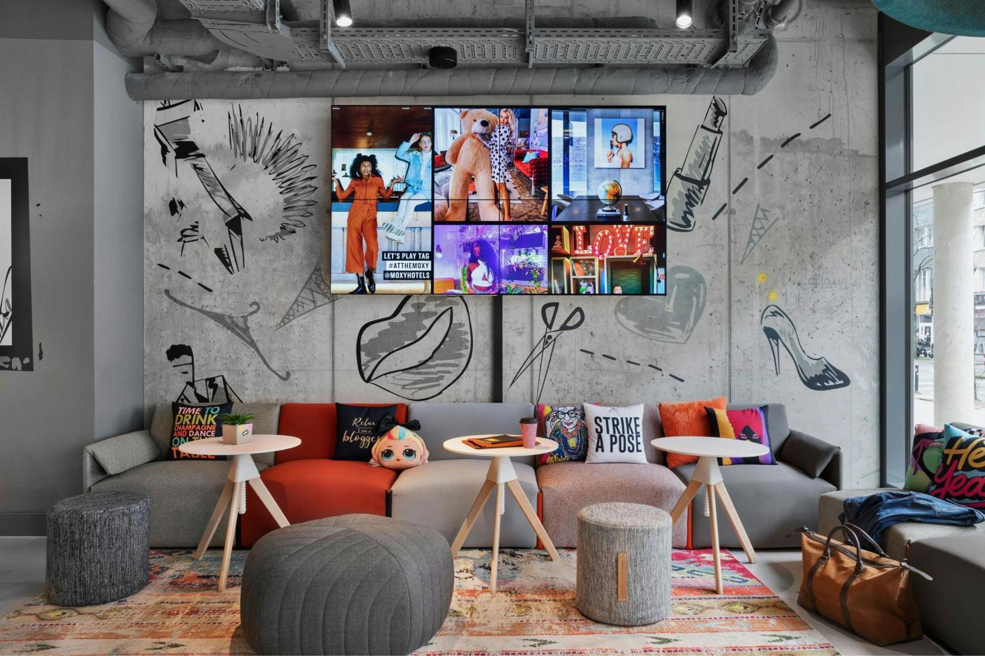 Moxy Duesseldorf City Εξωτερικό φωτογραφία
